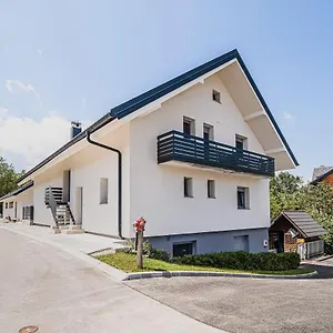  Ferienhaus Mojcin Pisker House