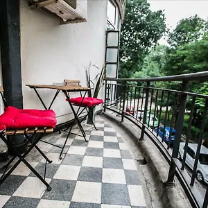 Cismigiu Garden Studio , Bucarest Romania
