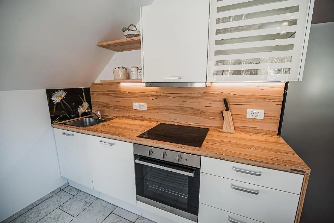 Apartments Rozalija بريدفور