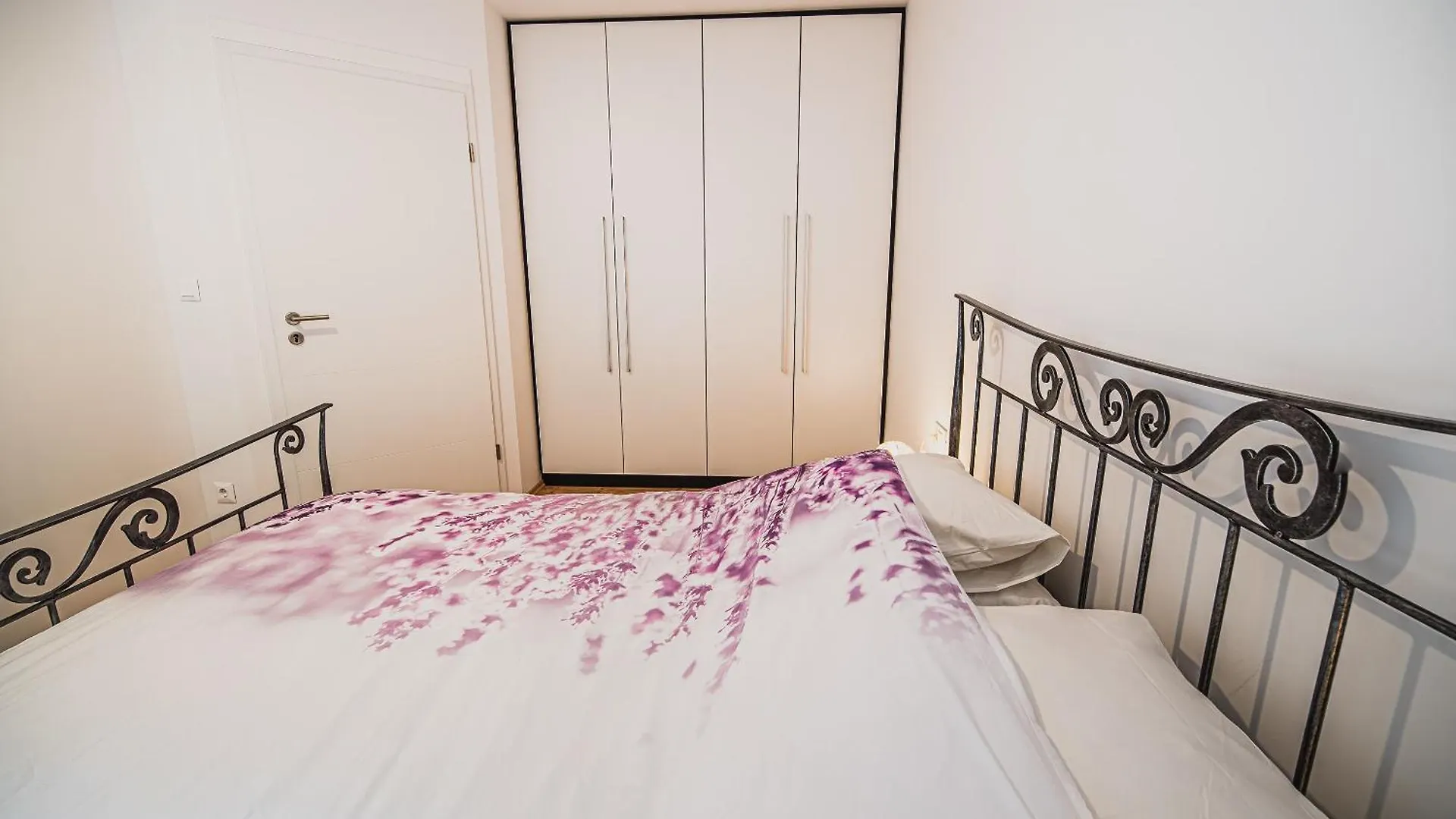 Apartments Rozalija بريدفور