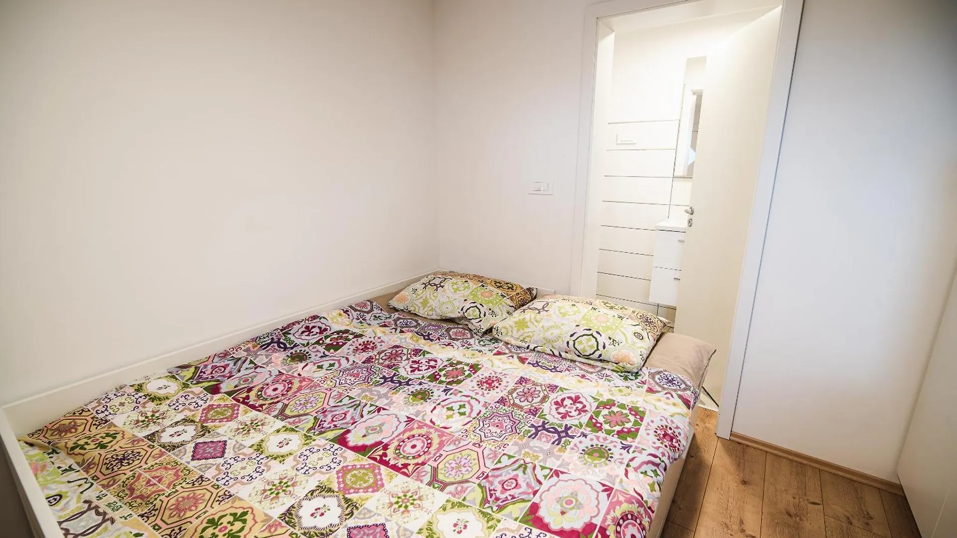 Apartments Rozalija بريدفور 0*,